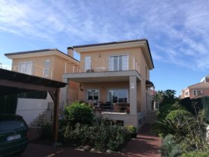 BEAUTIFUL SPACIOUS SEMI-DETACHED VILLA FIRST LINE ALENDA GOLF - REF 406 - Image 3