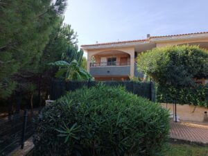 HOEK APPARTEMENT OP EERSTE VERDIEPING OP URB. NOVAMAR 3 IN GRAN ALACANT - REF 409